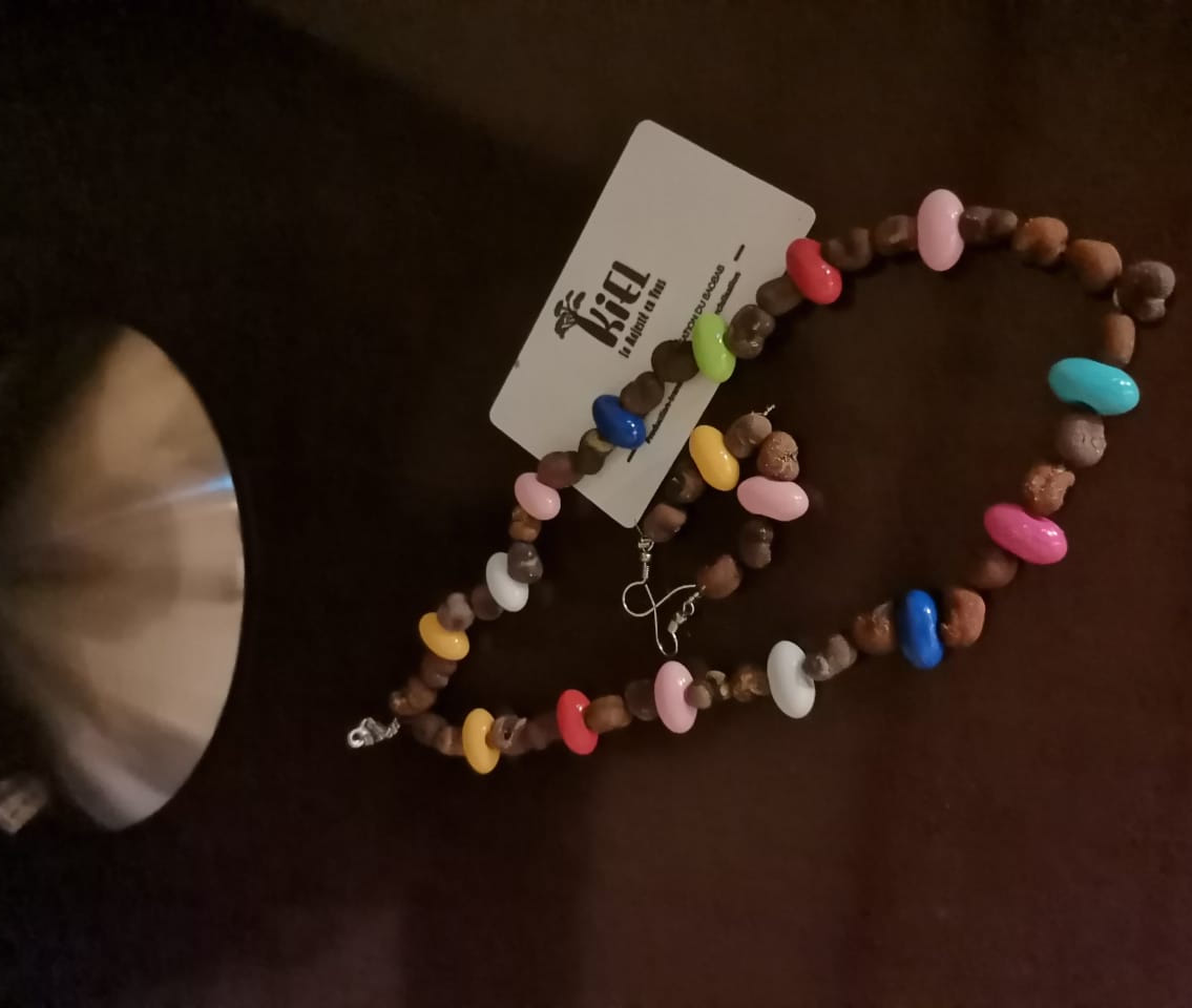 Collier d'Exception en Graines de Baobab